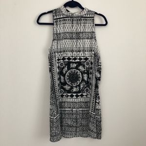 Love Tree Black and White Sleeveless Tunic Dress
